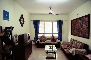 Oyo Apartments Kalyani Nagar Pune Bagian luar foto